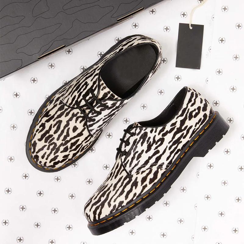 Opp France Women’s Low-Top Hair-on Leather Shoes Black And White