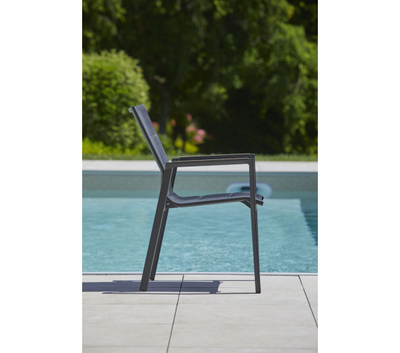 Ozalide CARMEL XL NEW - Ensemble Table Et Chaises De Jardin - 8 Places - Gris Anthracite