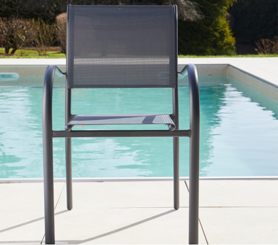 ozalide HONFLEUR BEZIERS ARDOISE - Ensemble table et chaises de jardin - 6 places - Anthracite et Lin