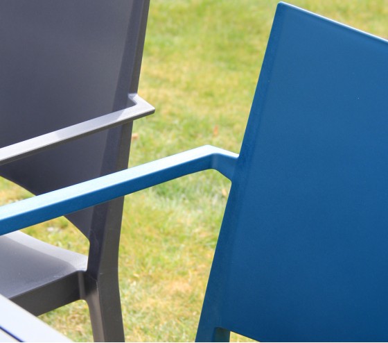 ozalide LAGOS - lot de 2 chaises de jardin plastique - Bleu Pétrole