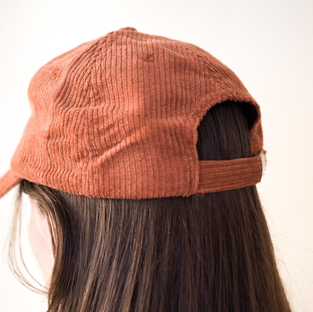 Parisienne Et Alors Casquette En Velours MONTMARTRE Camel