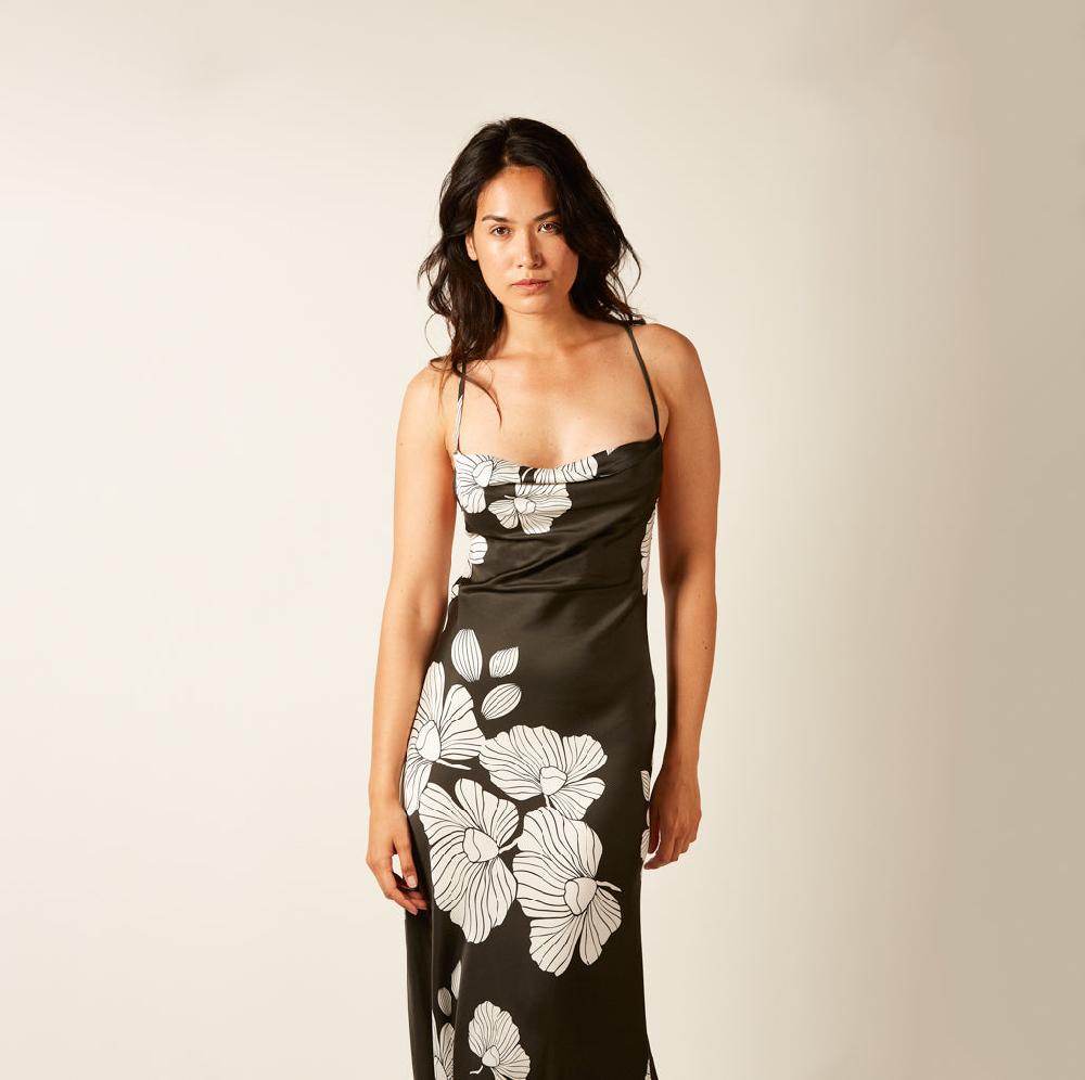 parisienne et alors Robe longue dos-nu CANETTES