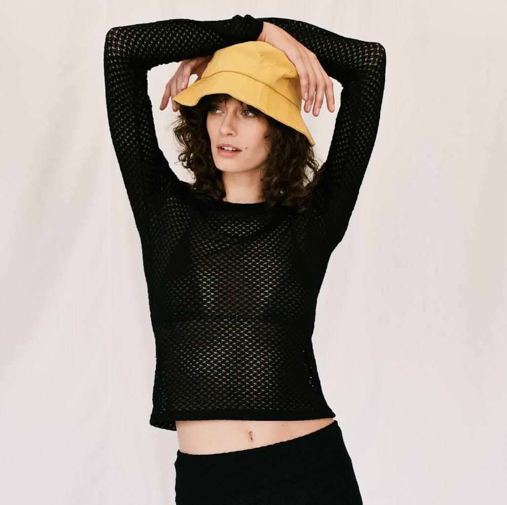 parisienne et alors top en résille DAUNAY