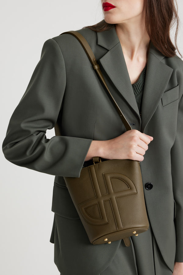 Patou Petit Sac Seau JP En Cuir