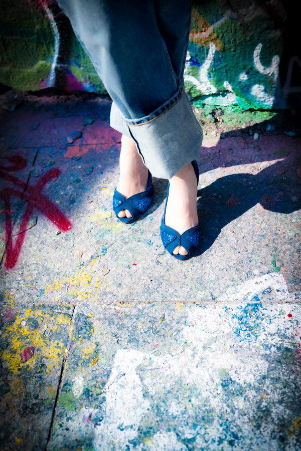Patricia Blanchet Amor - Bleu Centriste