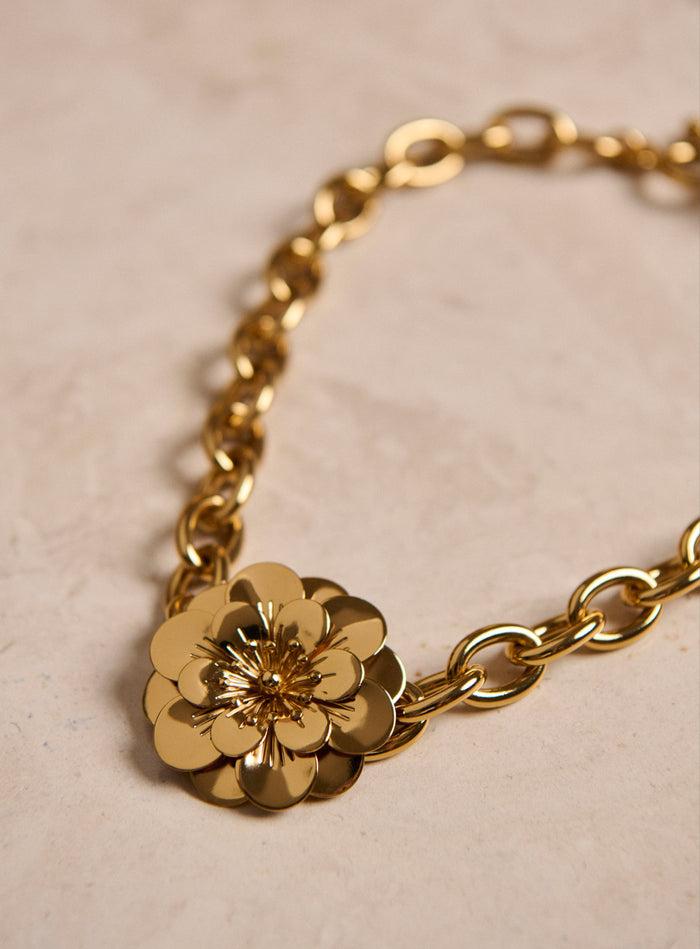 petite mendigote Albane - Collier fleurs en laiton plaqué or