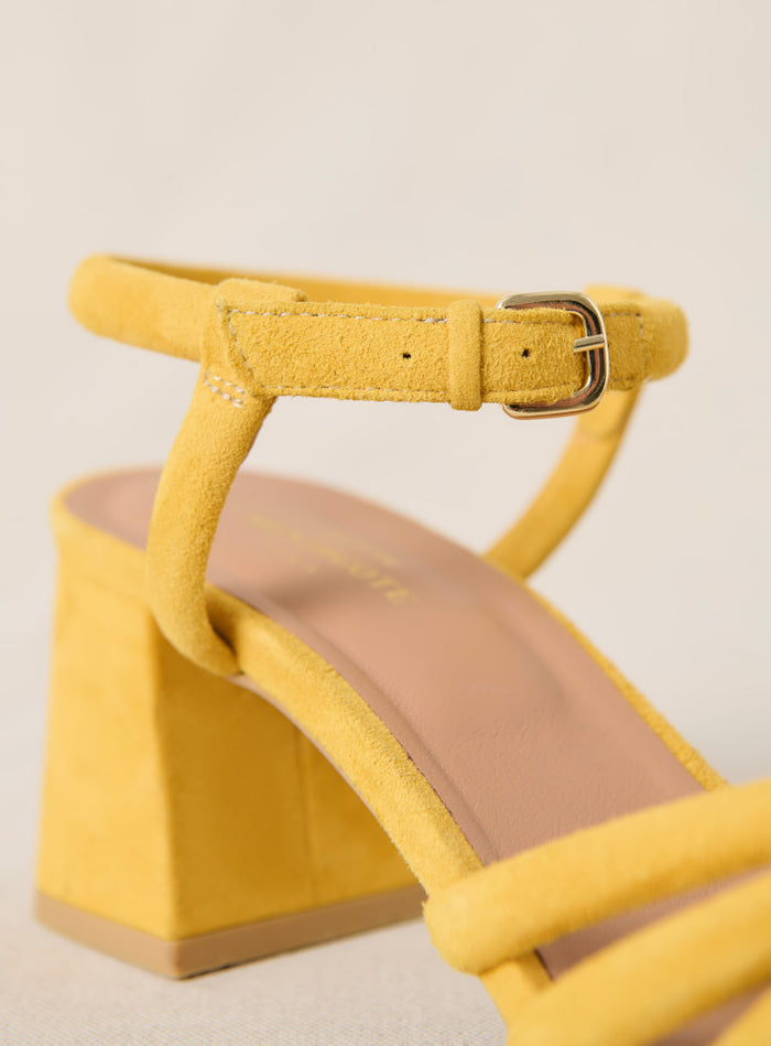 Petite Mendigote Cesar - Sandales à Talons En Cuir Suédé Jaune