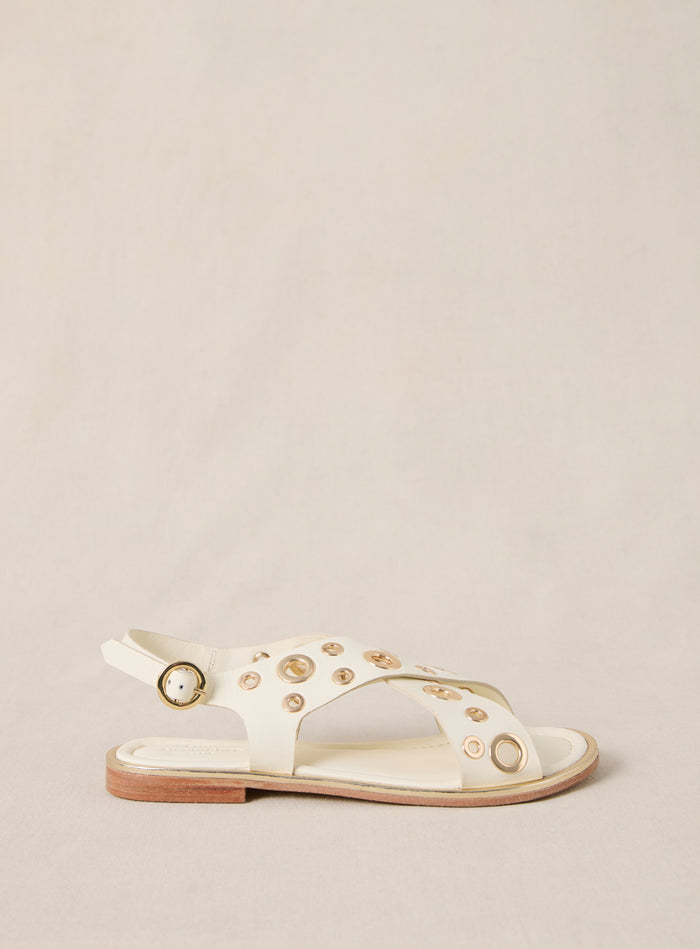 petite mendigote Coberts - Sandales écru en cuir et œillets