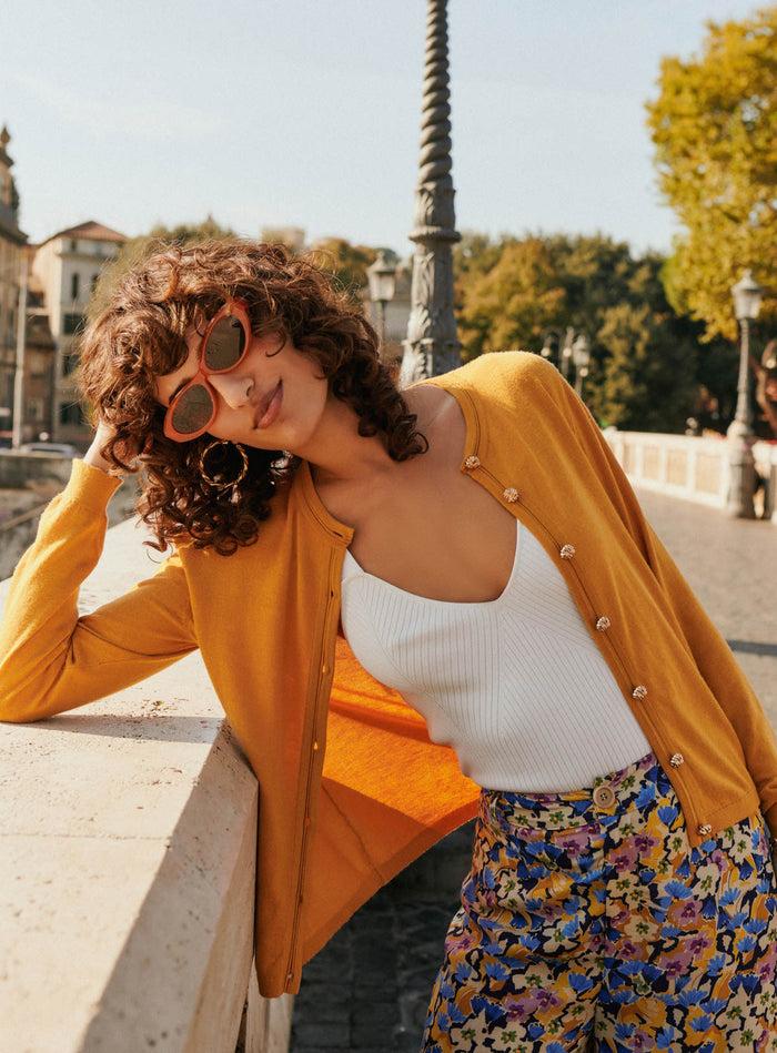 Petite Mendigote Myriam - Gilet Cour à Col Rond - Jaune