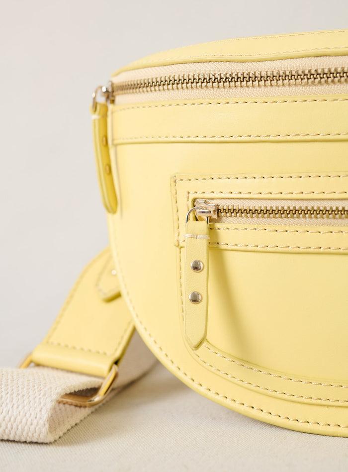 Petite Mendigote Sana - Sac Banane En Cuir Jaune