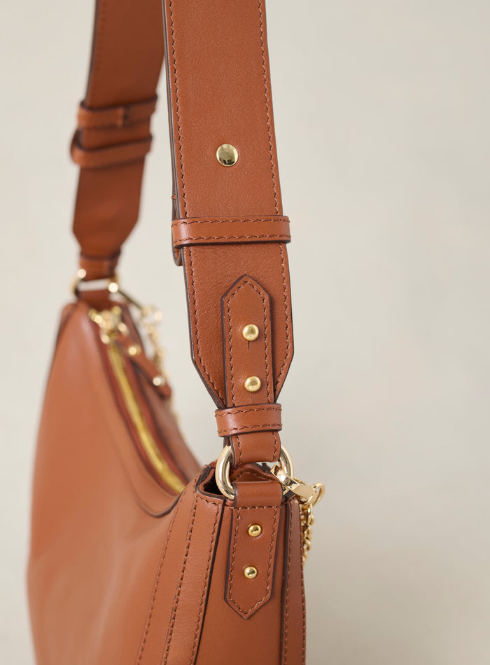 Petite Mendigote Saula - Sac Demi-lune En Cuir Camel