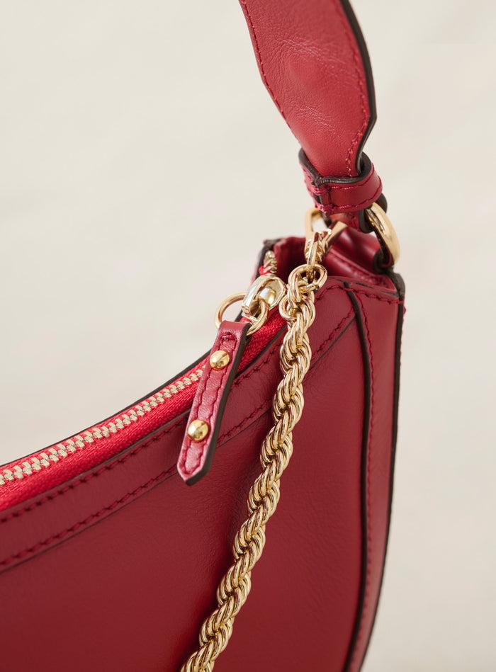 Petite Mendigote Saula - Sac Demi-lune En Cuir Rouge