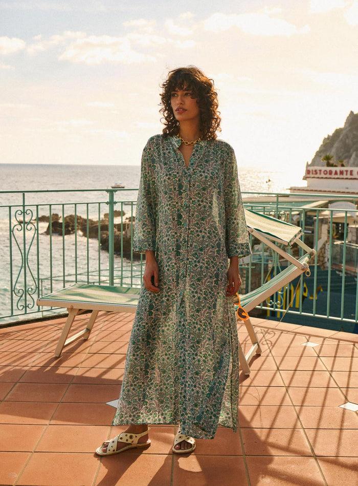 petite mendigote Ramara - Robe longue fluide à imprimé fleuri - vert