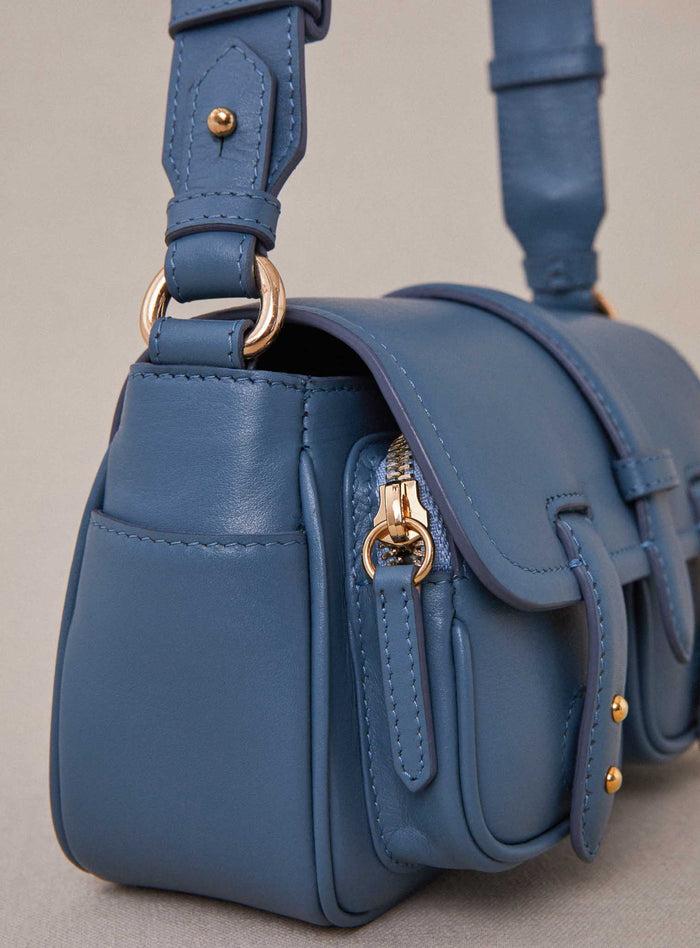 Petite Mendigote Steve - Petit Sac Cargo Bleu Ciel En Cuir