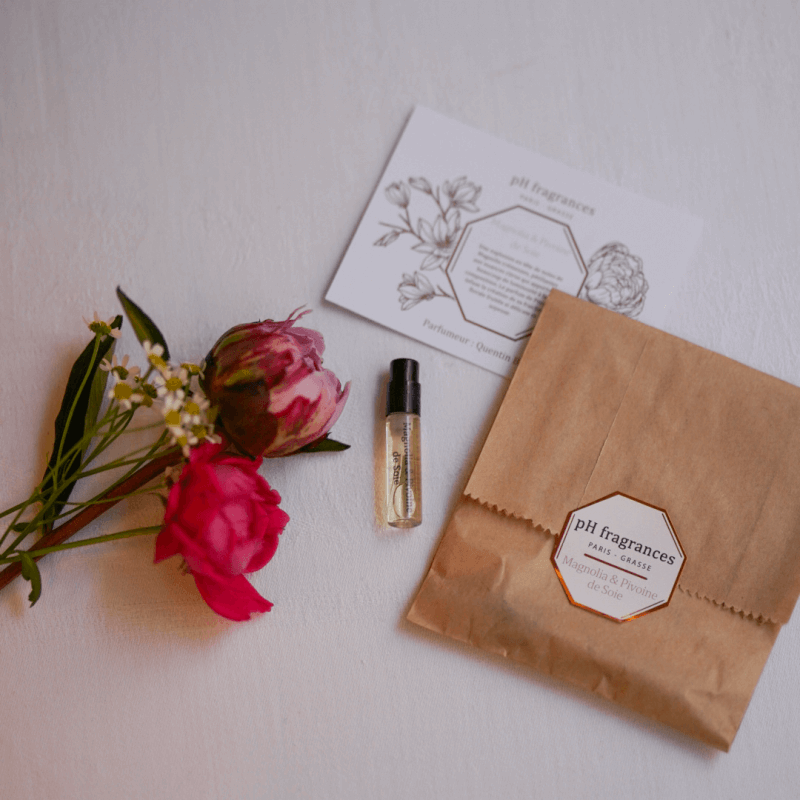 ph fragrances Fragrance Magnolia & Peony of Silk (2ml)