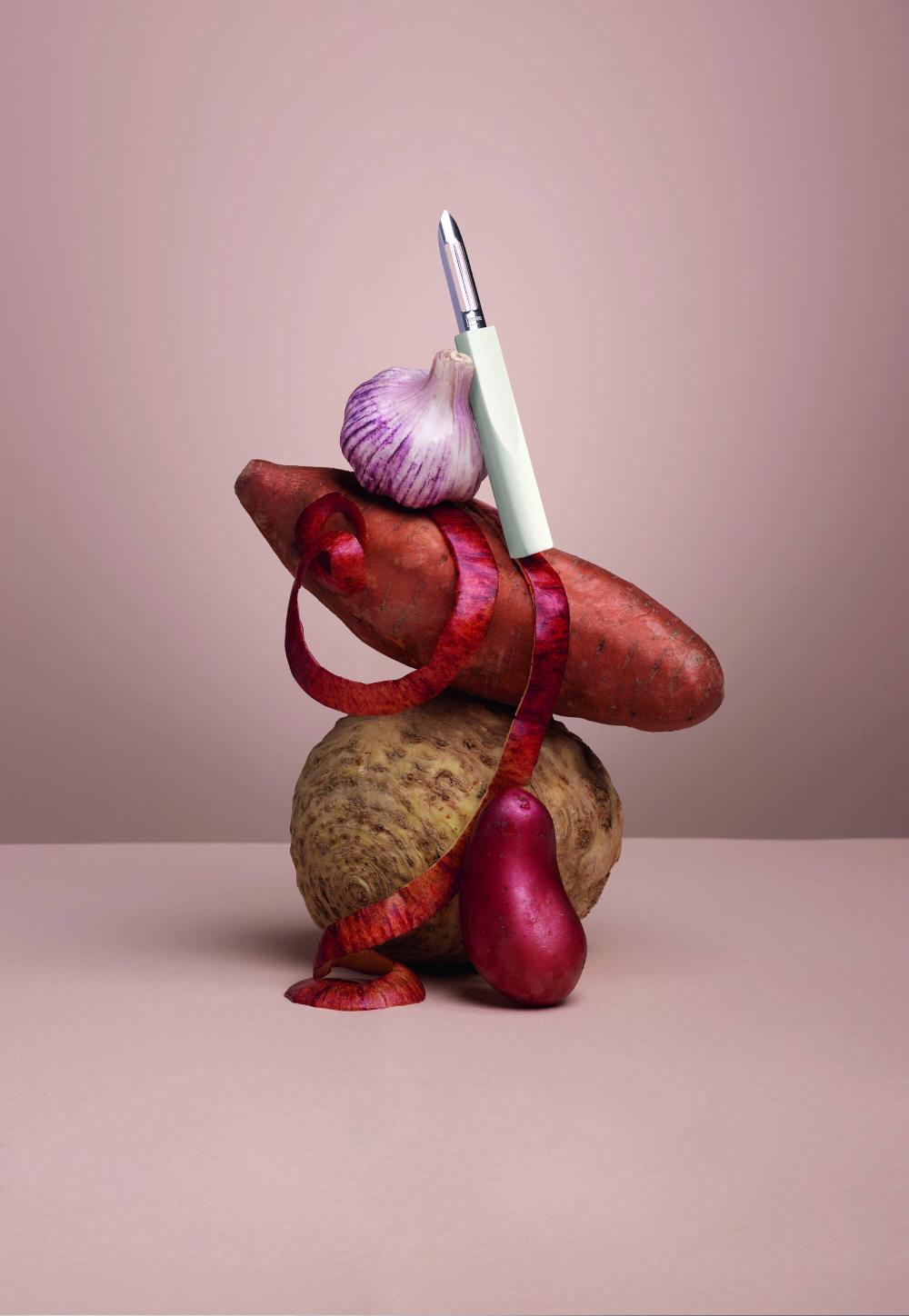 philippe starck L’ECONOME BY STARCK : DE NOUVEAUX OUTILS ICONIQUES ECO-LOGIQUES ET ECO-NOMIQUES POUR LA CUISINE ET LA TABLE