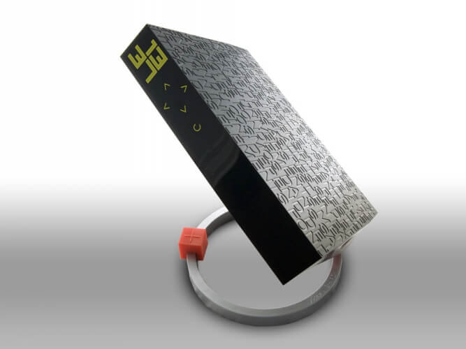 philippe starck Lancement de la nouvelle Freebox Revolution V6 by Starck