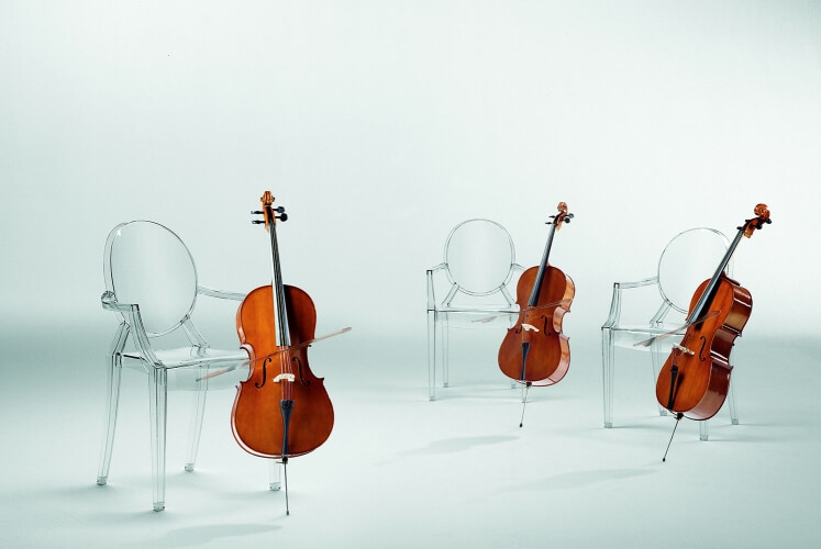 Philippe Starck Les 10 Ans De La Chaise Louis Ghost (KARTELL)