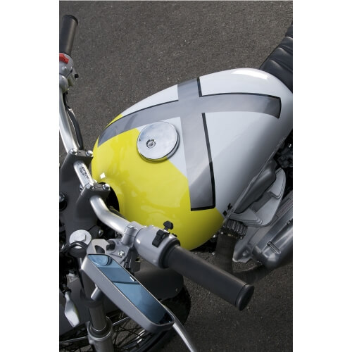 Philippe Starck Philippe Starck Revisite La Kawasaki W800 En Dirt-track