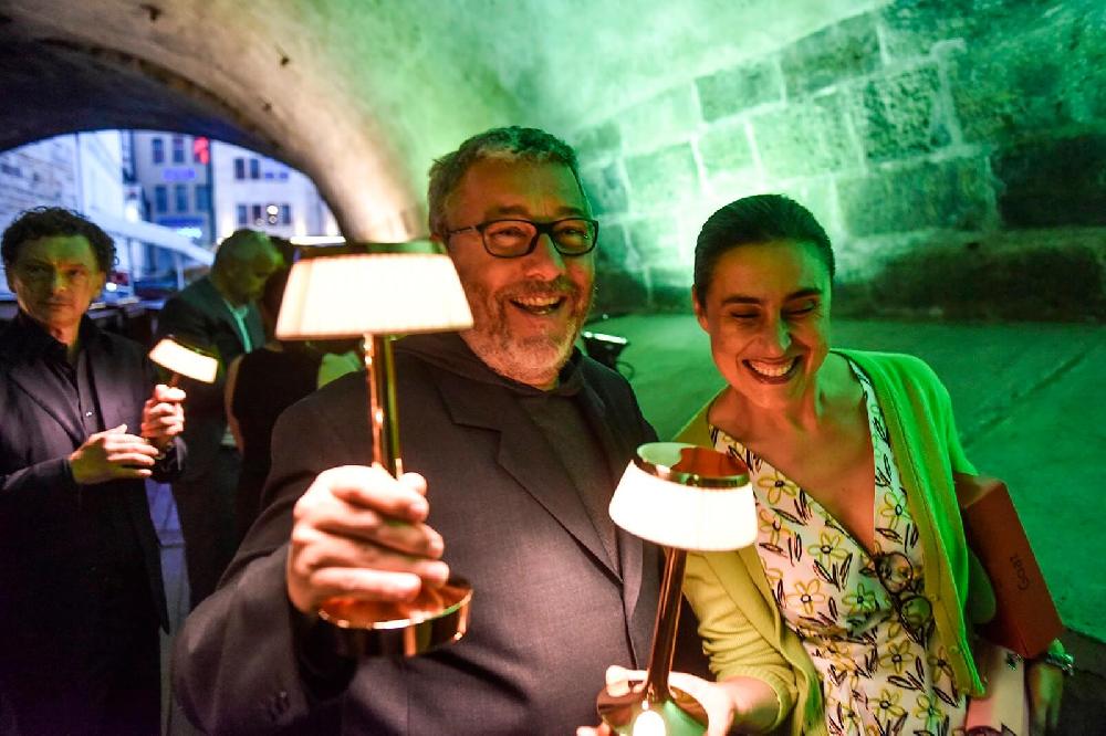 Philippe Starck Starck Et Flos S’illuminent à Prague