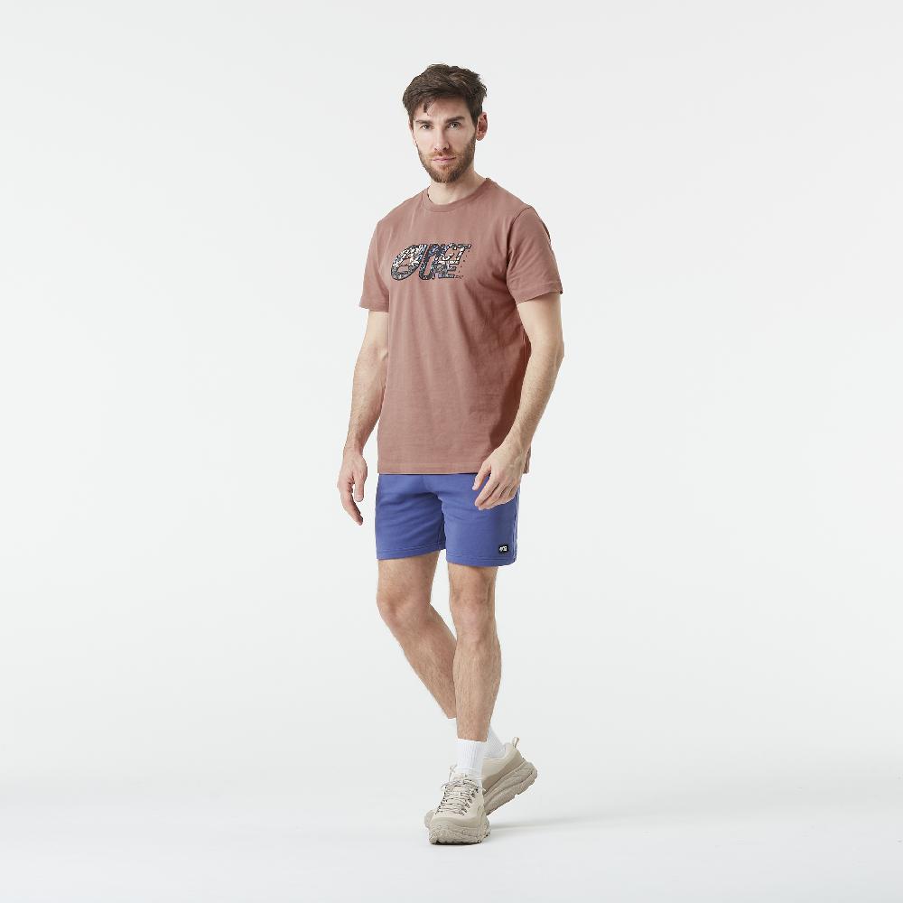 Picture BASEMENT WEALTH TEE