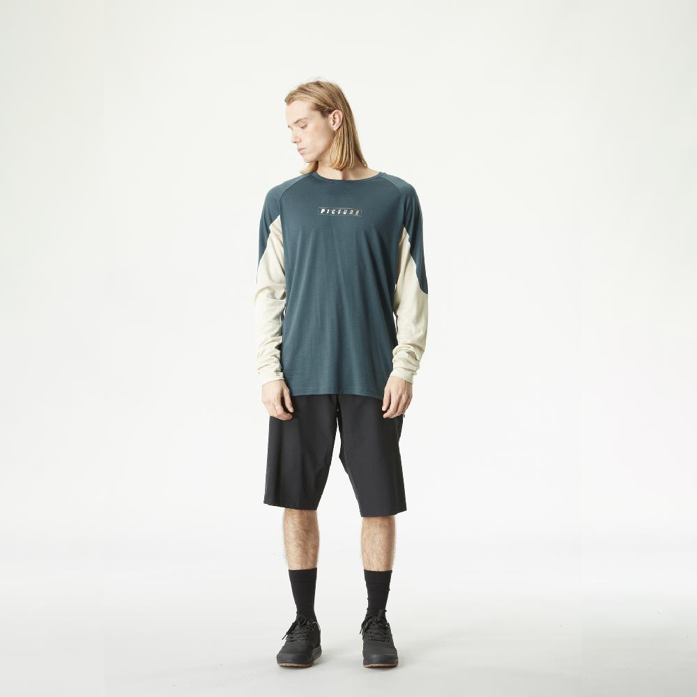 picture VELLIR L STRETCH SHORTS