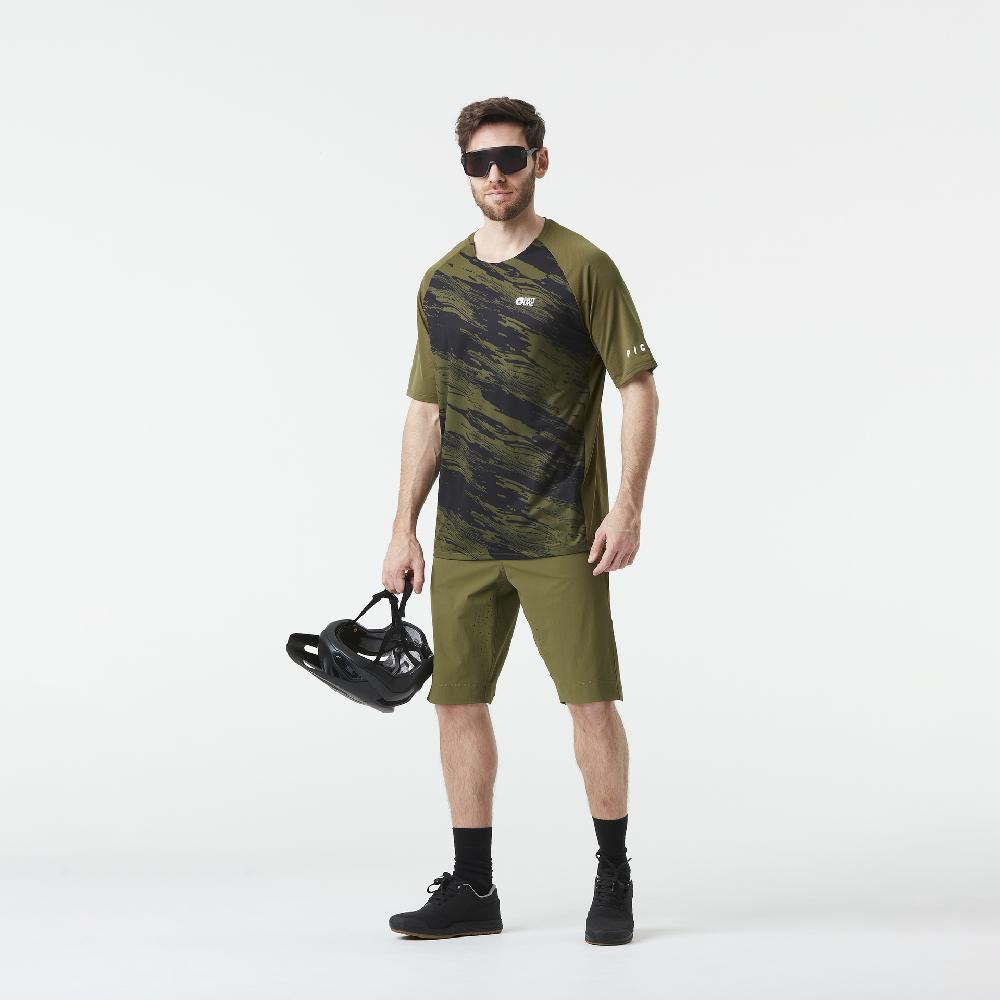 Picture VELLIR STRETCH SHORTS