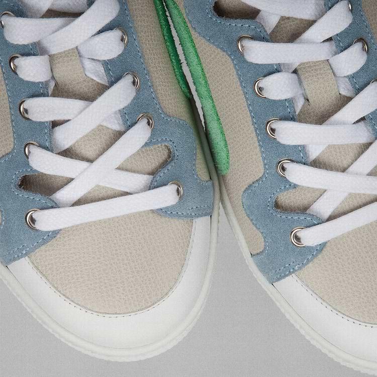 Pierre Hardy BASKETS 104 Cuir De Veau Blanc Cassé Et Daim Vert & Bleu