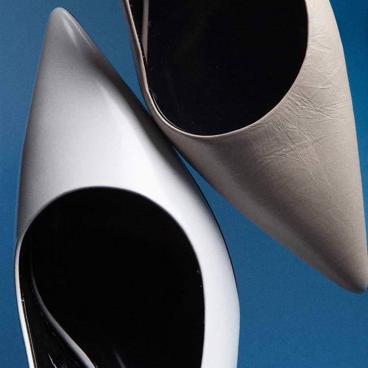 Pierre Hardy ESCARPIN SLINGBACK AMBER Cuir De Veau Froissé Craie