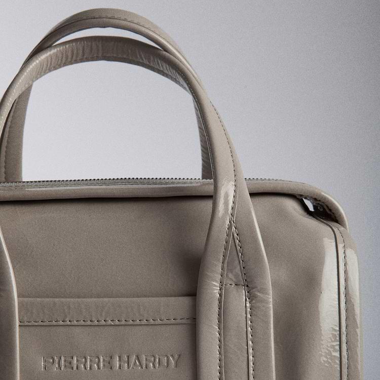 Pierre Hardy SAC À MAIN MINI CAB Cuir De Veau Verni Blanc Cassé