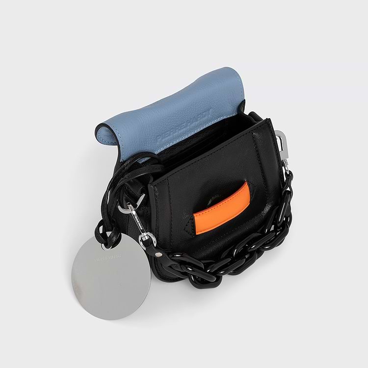 Pierre Hardy SAC MICRO ALPHAVILLE Cuir De Veau Grainé Bleu Ciel Et Cuir De Chevreau Grainé Noir