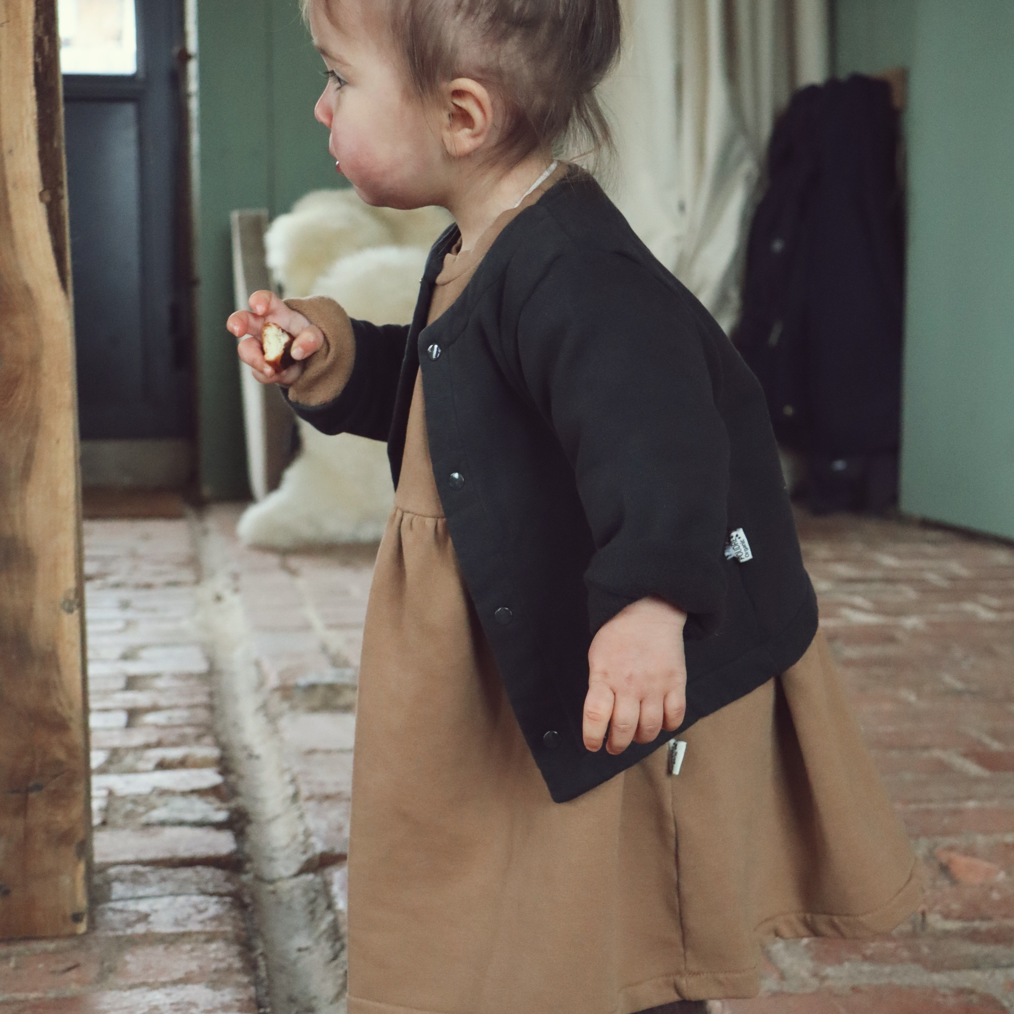 Poudre Organic CARDIGAN CAMOMILLE Pirate Black