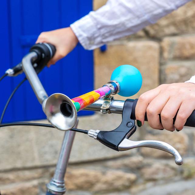 Pylones Klaxon - Pouet