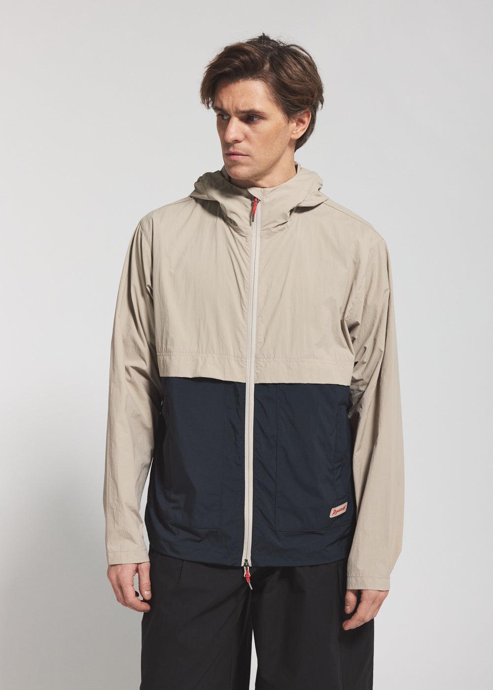 pyrenex Coupe-vent unisexe à capuche Pyrenex Soulere beige pyrenex Coupe-vent unisexe à capuche Pyrenex Soulere beige