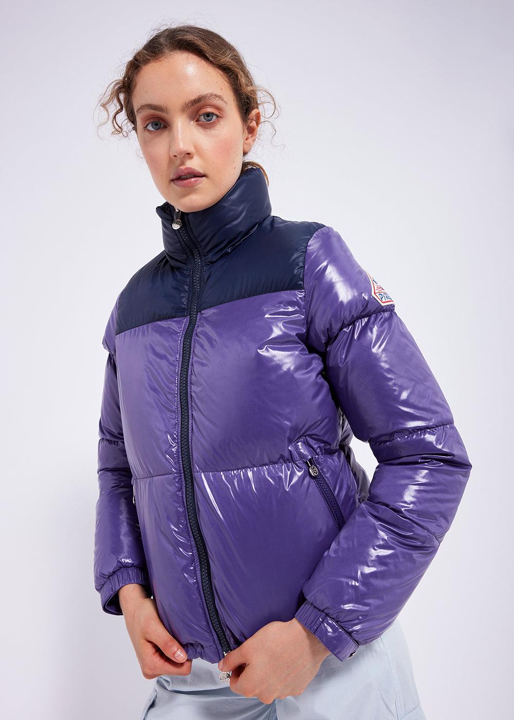 Pyrenex Doudoune Courte Et Brillante Pour Femme Pyrenex Goldin Mulberry