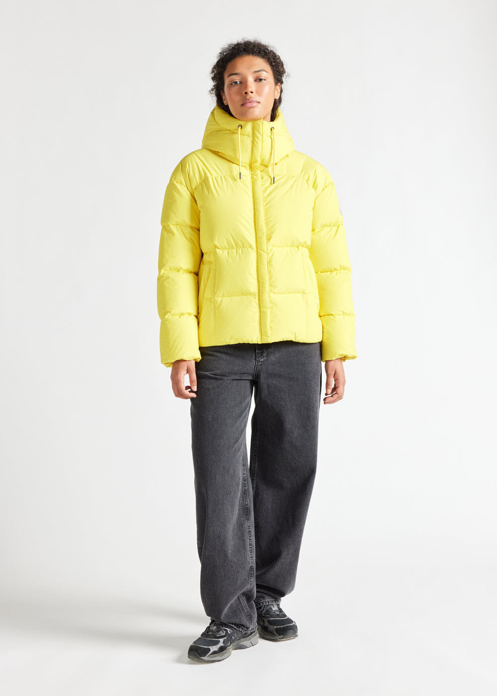 pyrenex Doudoune femme Pyrenex Harmonie à capuche enveloppante Illuminating