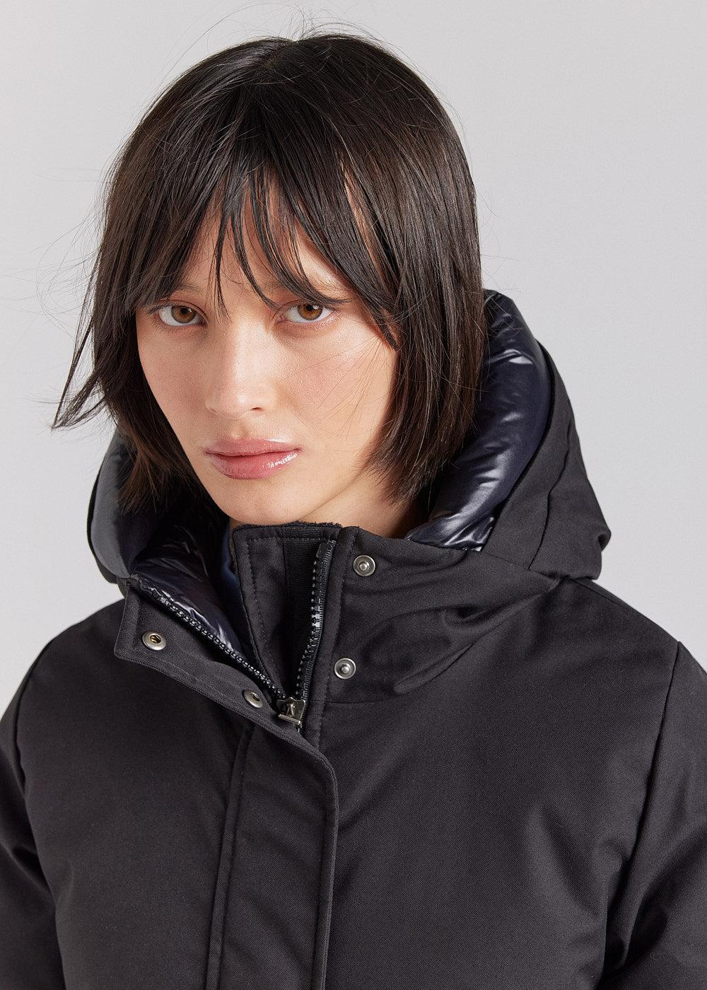 Pyrenex Parka Chaude Femme Pyrenex Charlotte En Duvet Naturel Noire