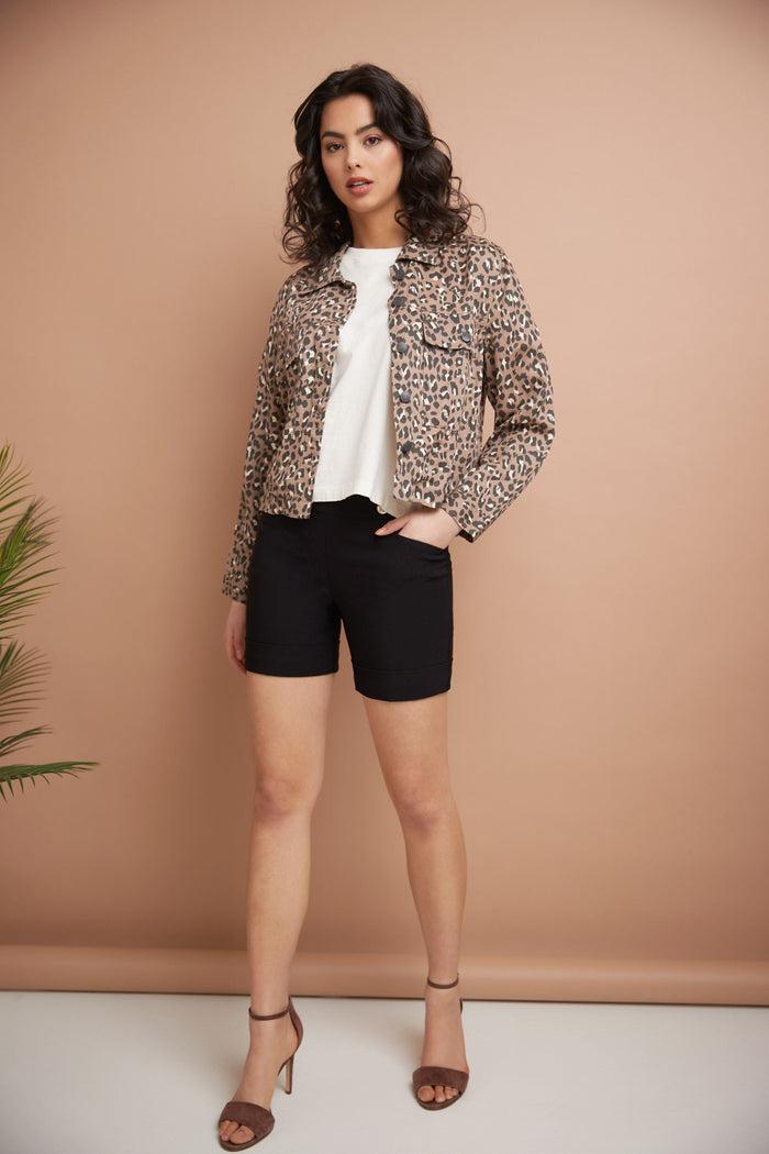 Rekucci Classic 6” Shorts With Cuffed Button Detail Black
