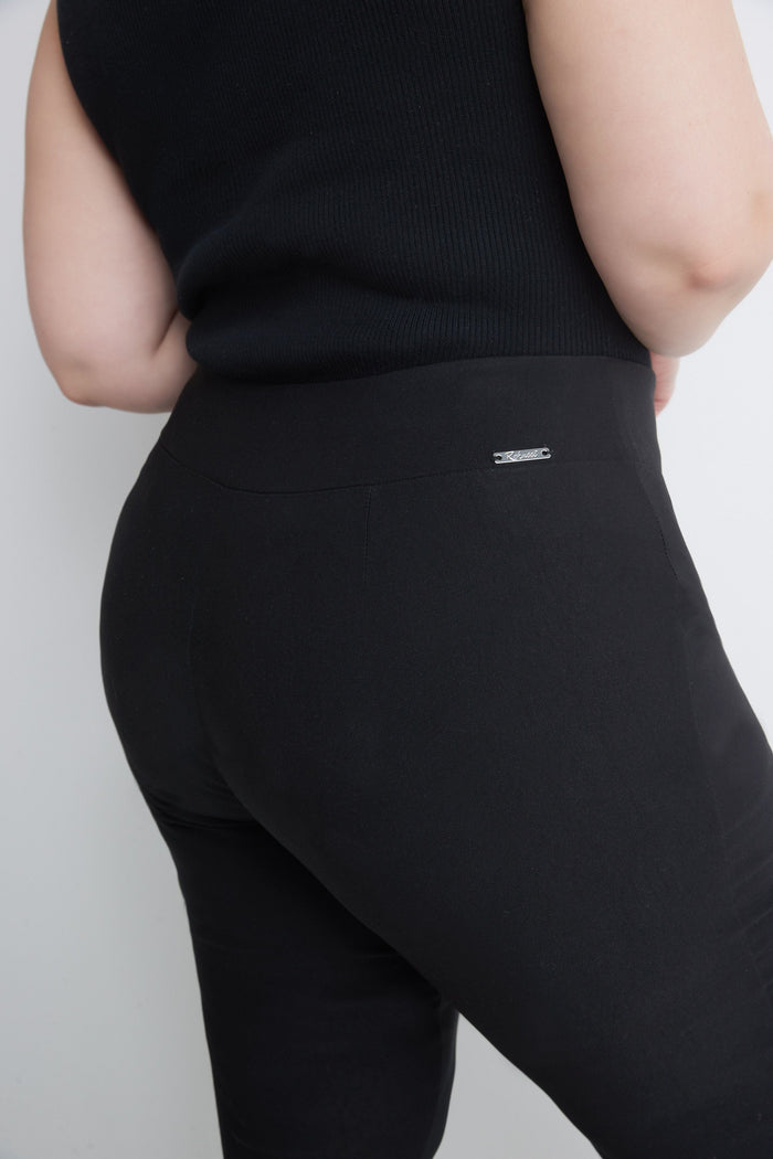 Rekucci Curvy Capri With Flattering Wide Waistband Black