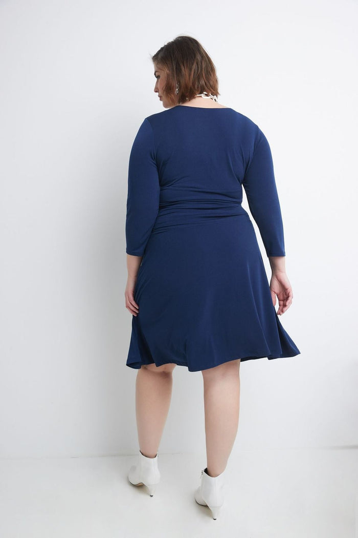 Rekucci Curvy Form-Fitting Ruched Dress With Tummy Control Navy