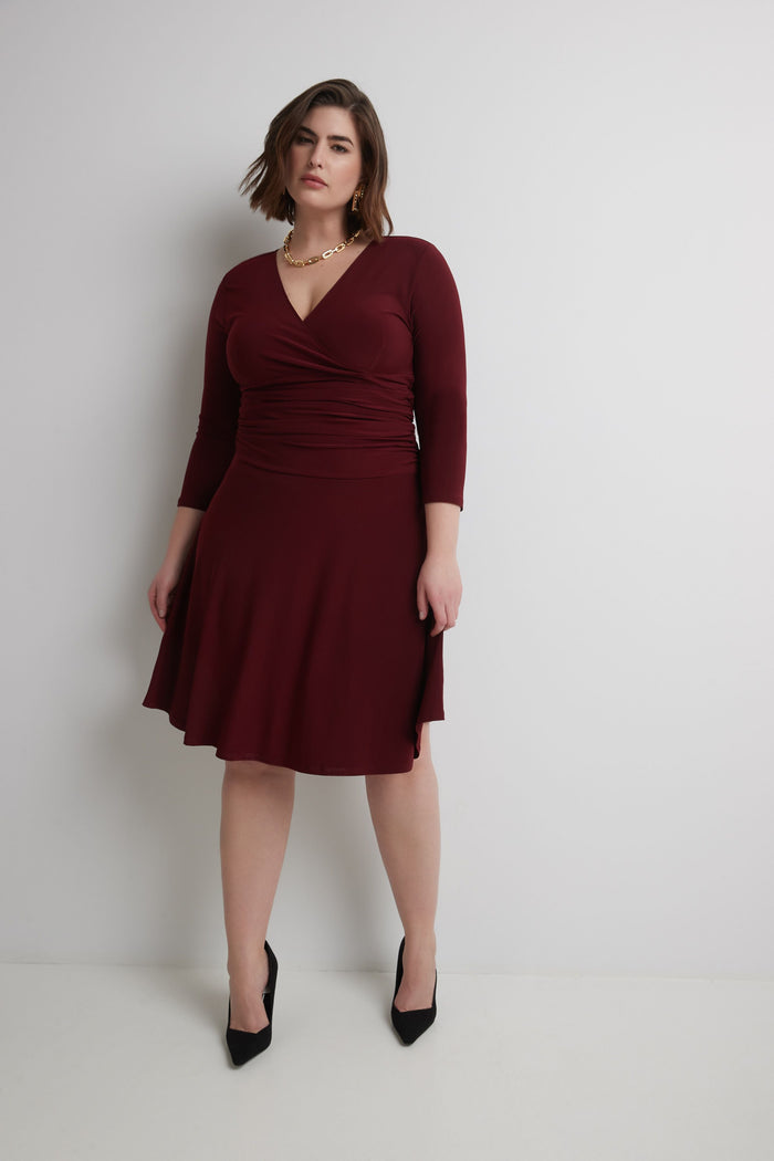 Rekucci Curvy Form-Fitting Ruched Dress With Tummy Control Burgundy