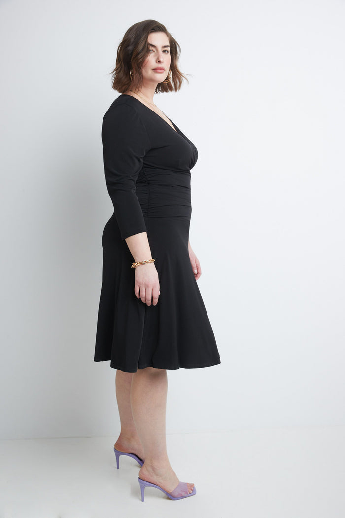 Rekucci Curvy Form-Fitting Ruched Dress With Tummy Control Black