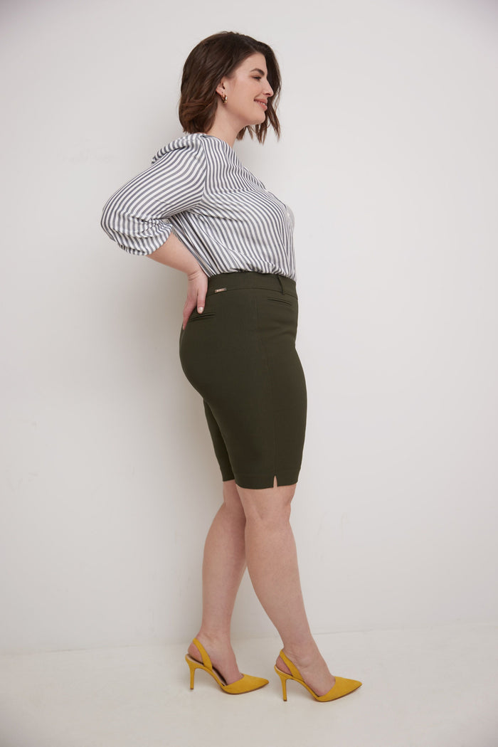 Rekucci Curvy Pull-on 12” City Shorts With Tummy Control Olive