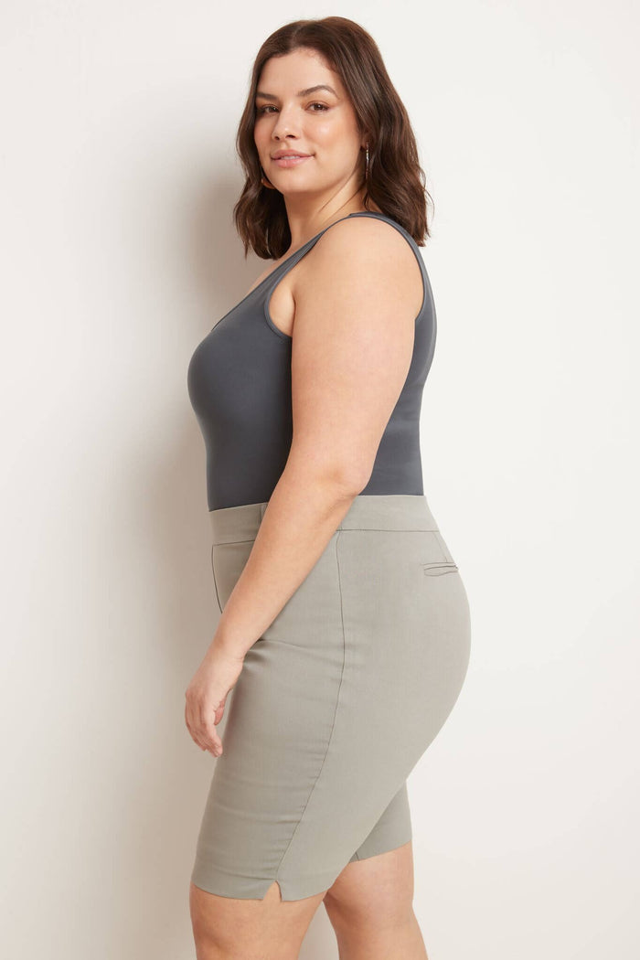 Rekucci Curvy Pull-on 12” City Shorts With Tummy Control Silver