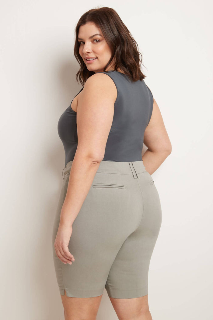 Rekucci Curvy Pull-on 12” City Shorts With Tummy Control Silver