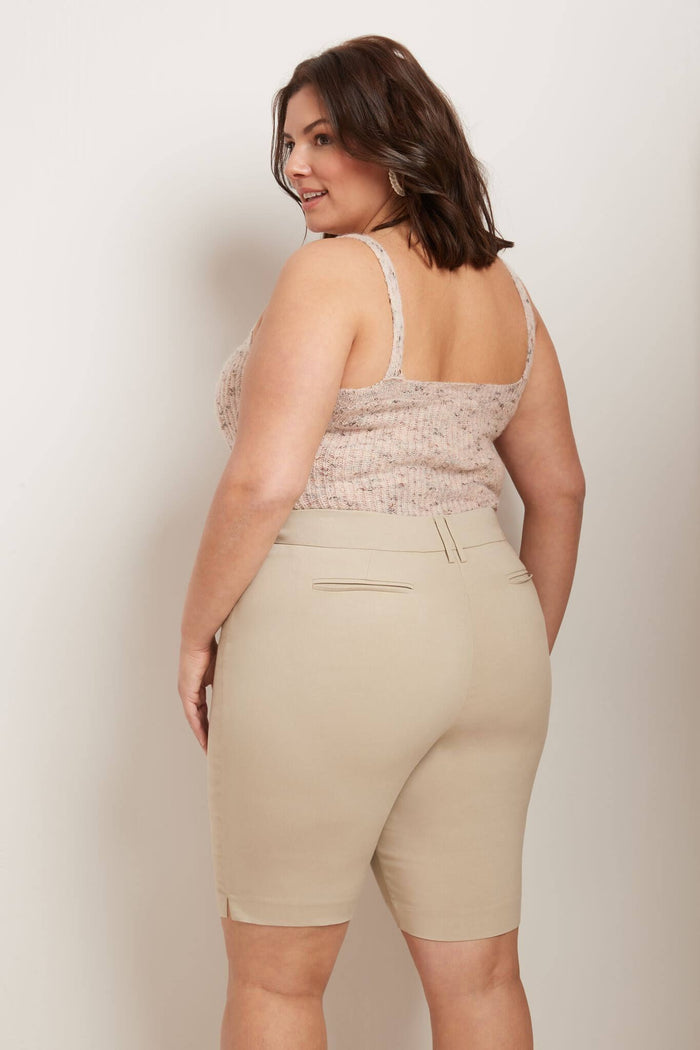 Rekucci Curvy Pull-on 12” City Shorts With Tummy Control Stone