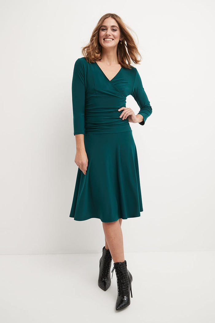 Rekucci Form-fitting 3/4 Sleeve Dress With Ruching Hunter-green