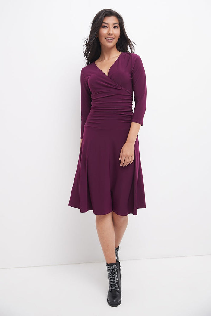 rekucci Form-fitting 3/4 Sleeve Dress with Ruching wine