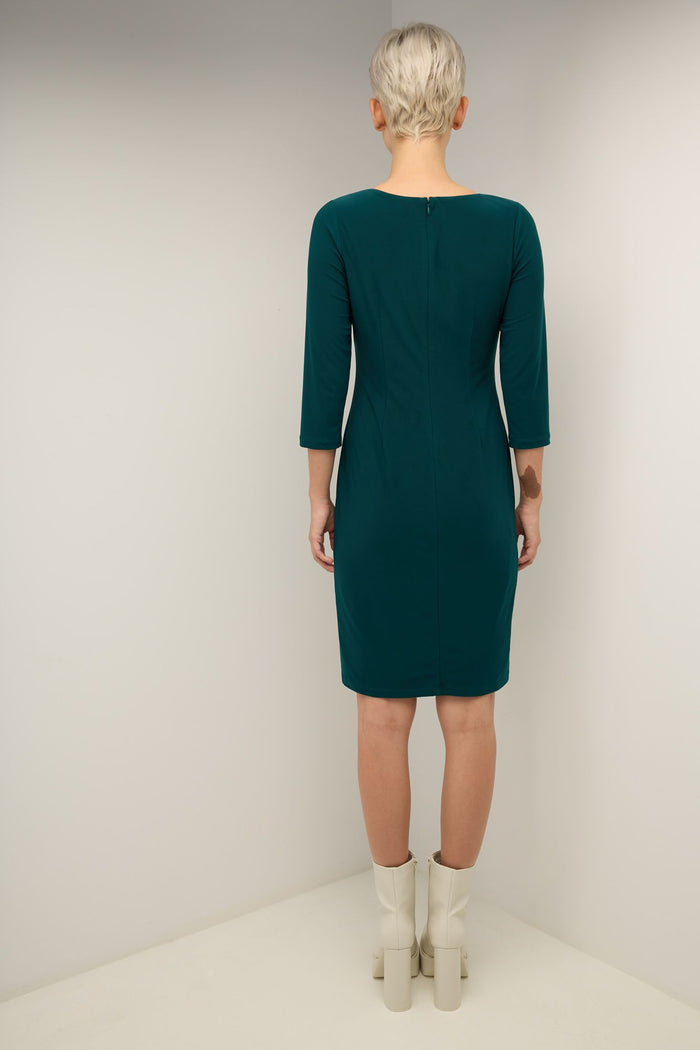 Rekucci Form-Fitting Shift Dress With 3/4 Sleeves Hunter-green