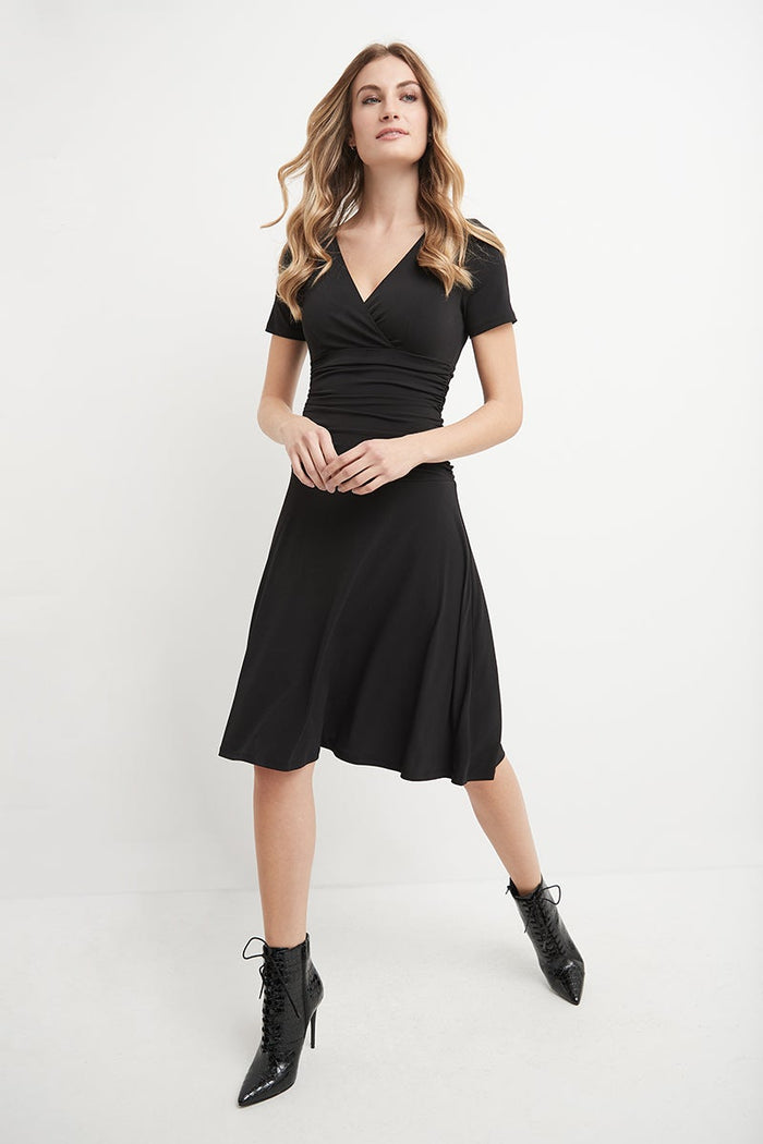 Rekucci Form-fitting Short Sleeve Dress With Ruching Black